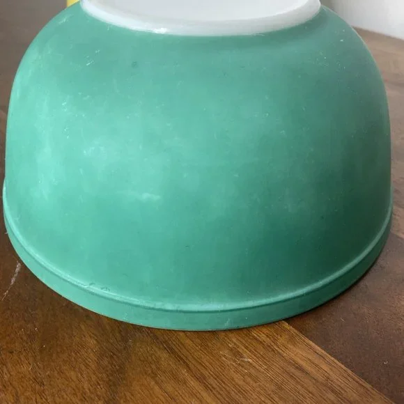 Vintage Pyrex Set of 4 Mixing Nesting Bowls Primary Colors 50's-60's - Picture 11 of 16